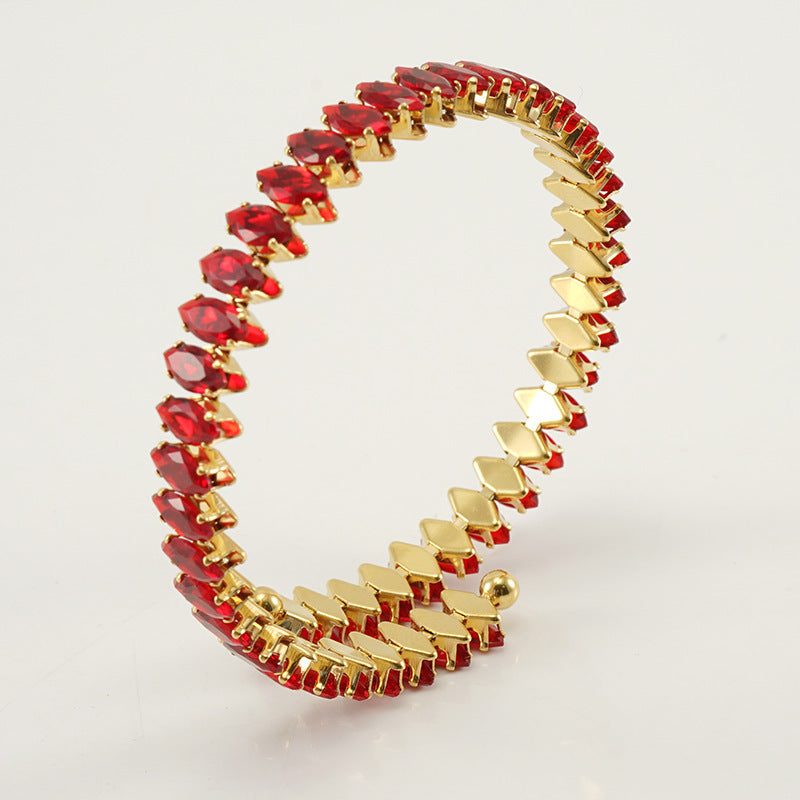 Bracelet en Acier Inoxydable Plaqué Or 18K avec Zircons Verts – Bijou Élégant et Moderne