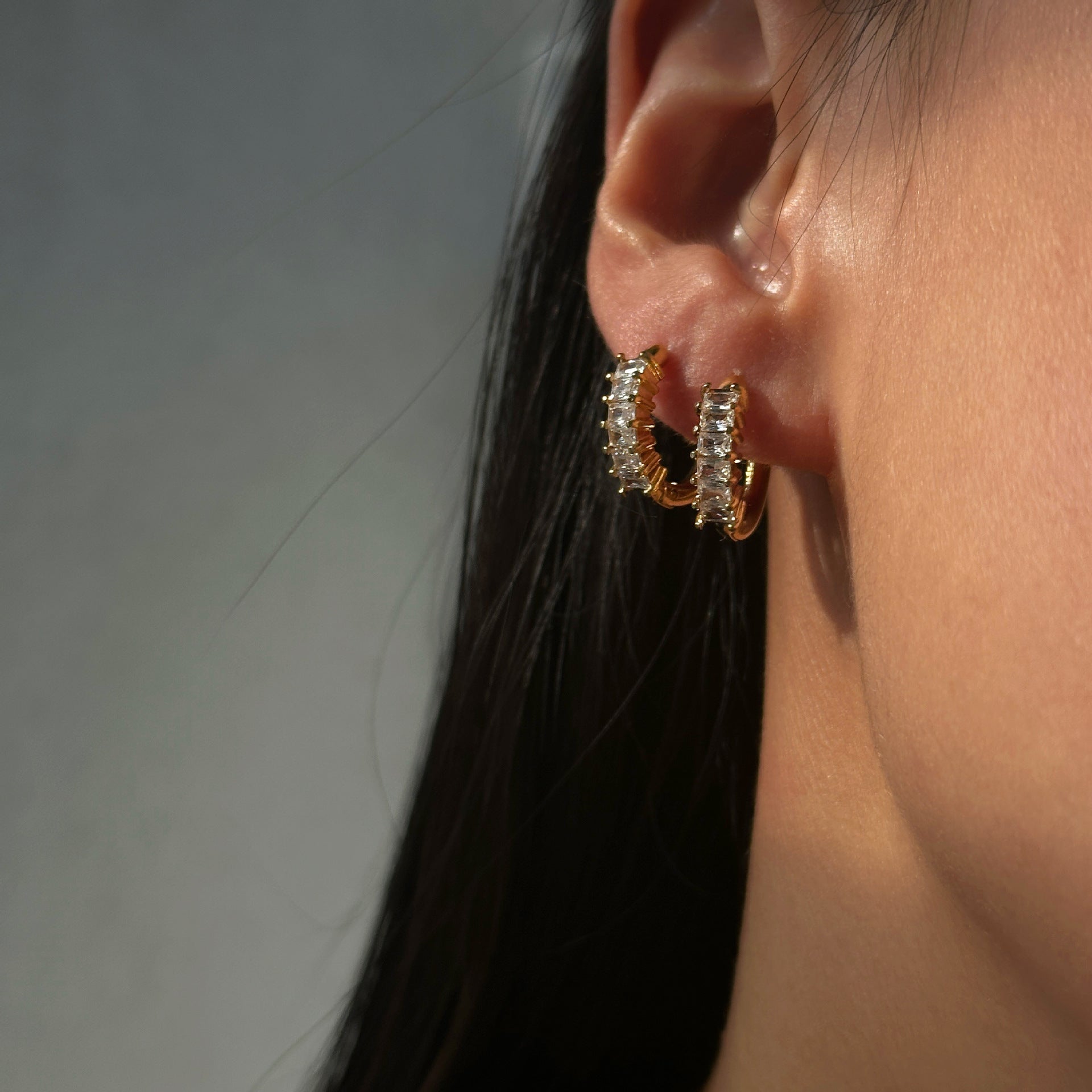 Boucles d'Oreilles Minimalistes en Acier Titane - Élégance Florale - KadooKadooDoréCJLX202951101AZMykadoo.shopBoucles d'oreilles