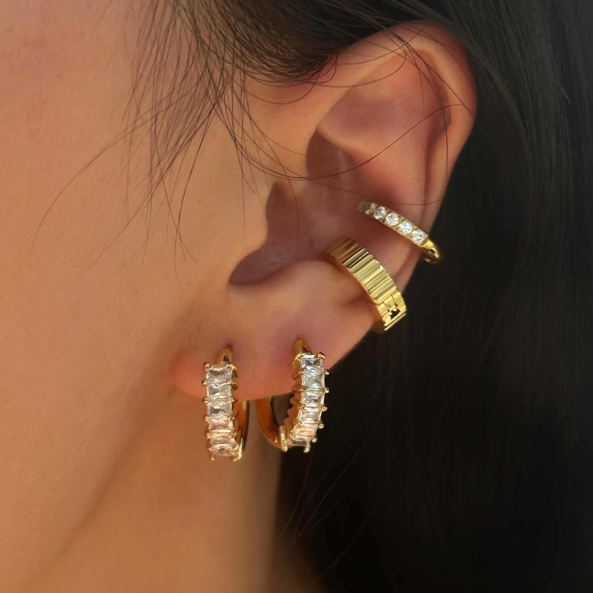 Boucles d'Oreilles Minimalistes en Acier Titane - Élégance Florale - KadooKadooDoréCJLX202951101AZMykadoo.shopBoucles d'oreilles