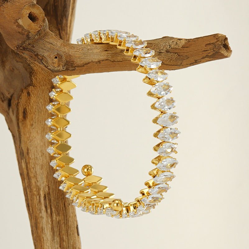 Bracelet en Acier Inoxydable Plaqué Or 18K avec Zircons Verts – Bijou Élégant et Moderne - KadooKadooBlanc et VertCJYD214736809IRMykadoo.shop
