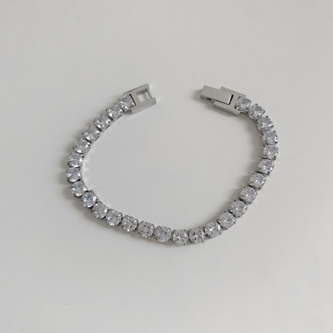 Bracelets en Acier Inoxydable - Élégance en Mailles Variées - KadooKadooMaillon ArgentéCJSL207143704DWMykadoo.shopBracelet