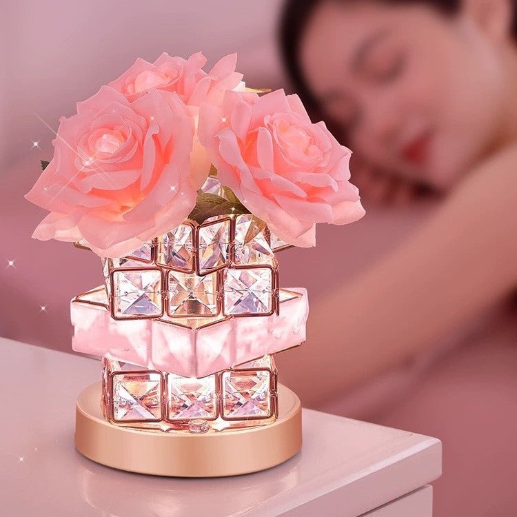 Lampe Cristal Rubik's Cube avec Roses – Élégance et Douceur pour une Ambiance Féérique - KadooKadooRose Cristalline ÉclatanteCJSN179808306FUMykadoo.shopLampe