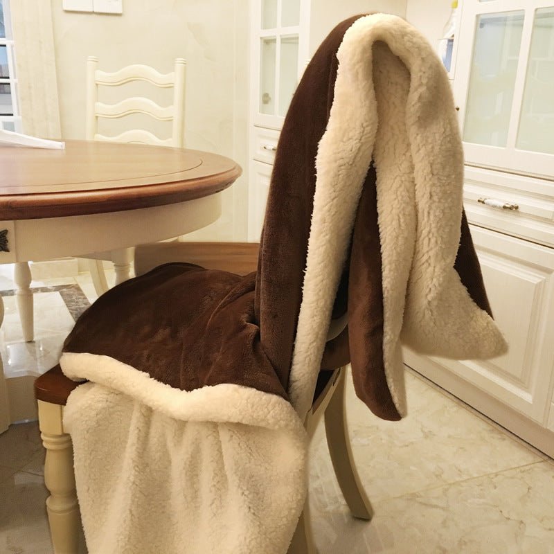 Le Plaid Cocooning : Luxe et Confort Tout Au Long de l'Année - KadooKadooBrunCJCS115261205EVMykadoo.shopPlaide
