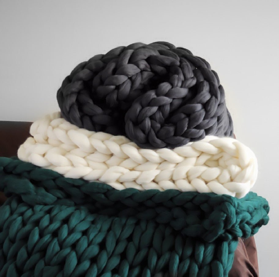 Plaid Chunky Tricoté à la Main 100x120 cm – Douceur et Confort Exceptionnels - KadooKadooVert foncéCJJJJTJT40778 - Dark green - 100x120cmMykadoo.shopCouverture
